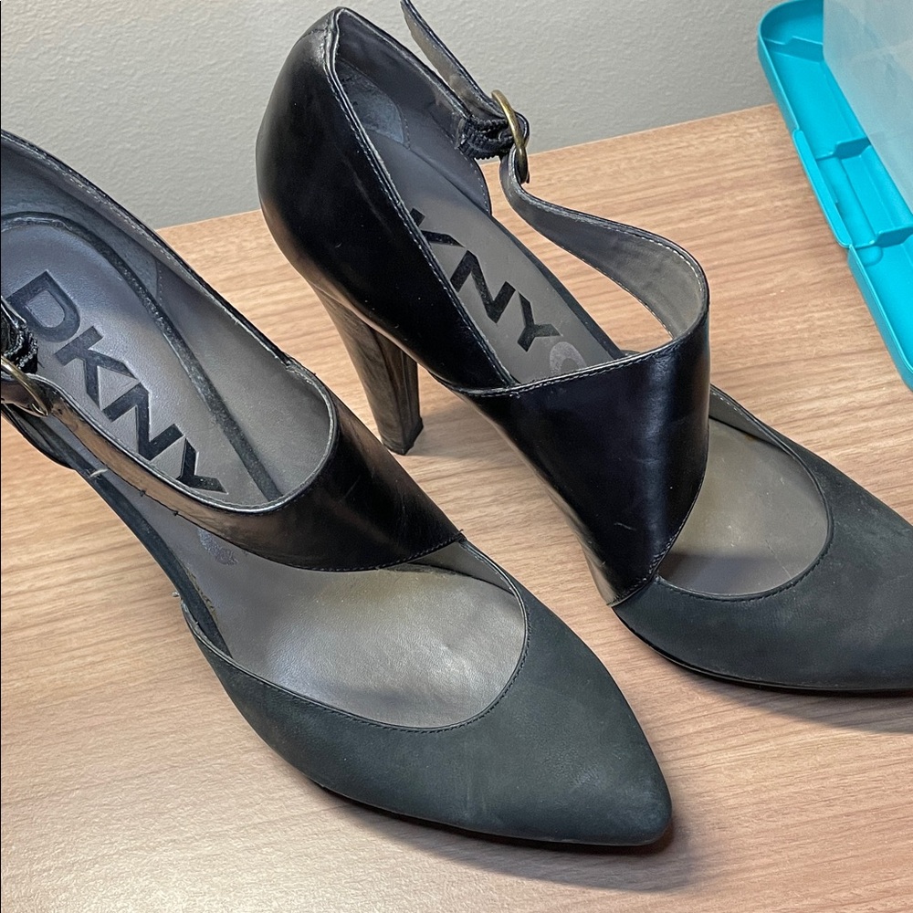 DKNY Elegant Black 5” Heels